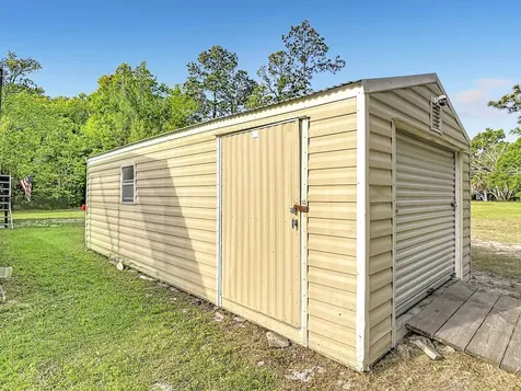 327 Union Avenue Crescent City FL 32112