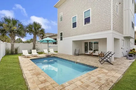 104 7th Street St Augustine FL 32080