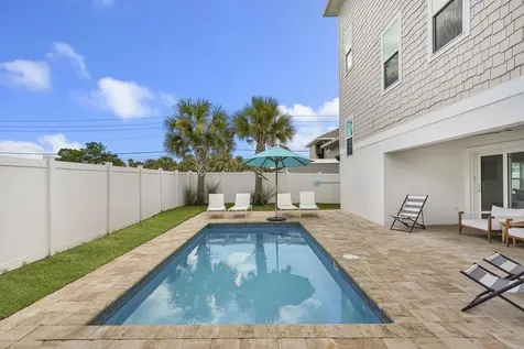 104 7th Street St Augustine FL 32080