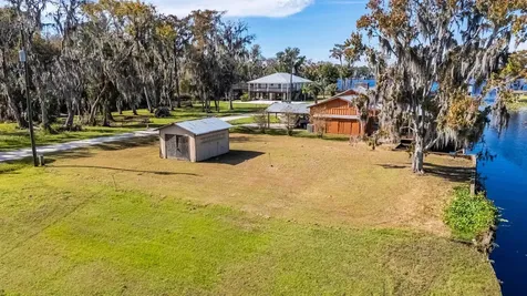 142 Hicks Avenue Crescent City FL 32112