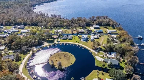 142 Hicks Avenue Crescent City FL 32112