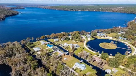 142 Hicks Avenue Crescent City FL 32112