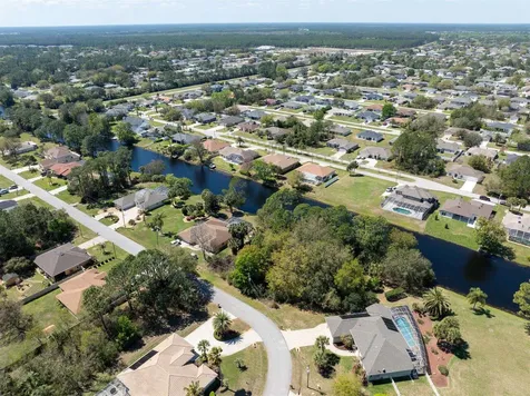 37 W Ludlow Lane Palm Coast FL 32137