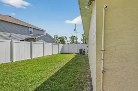 15 Londonderry Drive Palm Coast FL 32137