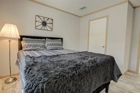10445 Gregory Avenue Hastings FL 32145