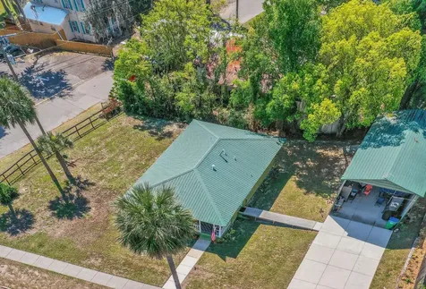 105 Central Avenue Crescent City FL 32112