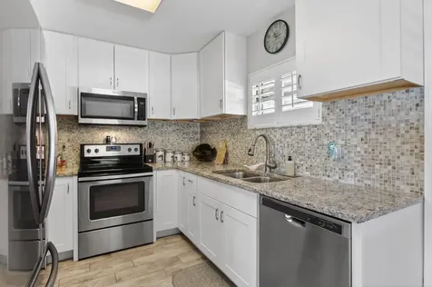 105 Central Avenue Crescent City FL 32112