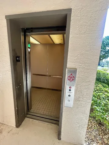 4250 A1a S I35 Elevator Bldg St Augustine FL 32080