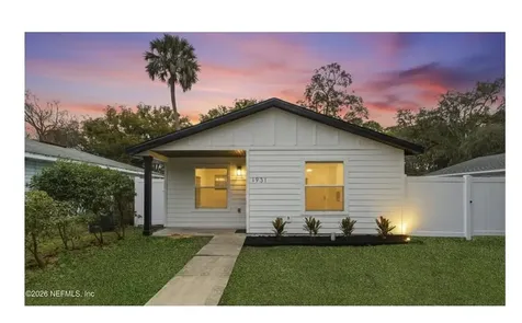 1931 Francis Avenue Atlantic Beach FL 32233