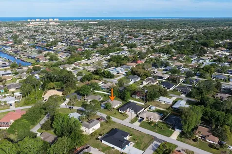 95 Frankford Lane Palm Coast FL 32137