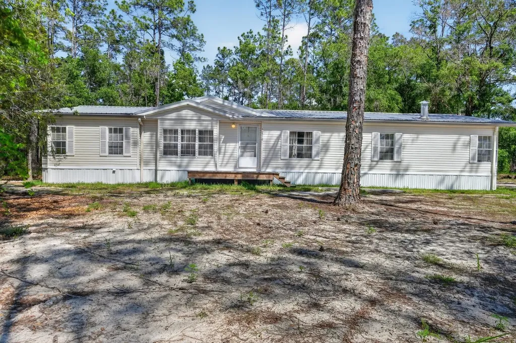 10570 Delgado Avenue Hastings FL 32145