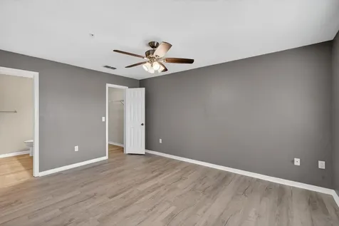 7800 Point Meadows Drive Jacksonville FL 32256