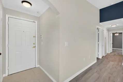 7800 Point Meadows Drive Jacksonville FL 32256