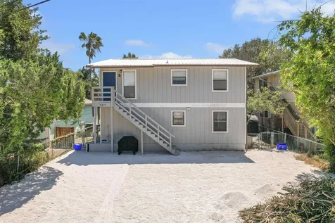 207 9th Street St Augustine FL 32080