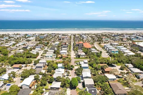 207 9th Street St Augustine FL 32080