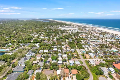 207 9th Street St Augustine FL 32080