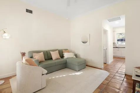 4240 Myrtle Street St Augustine FL 32084