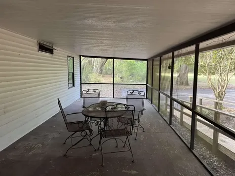 608 Coral Farms Road Florahome FL 32140