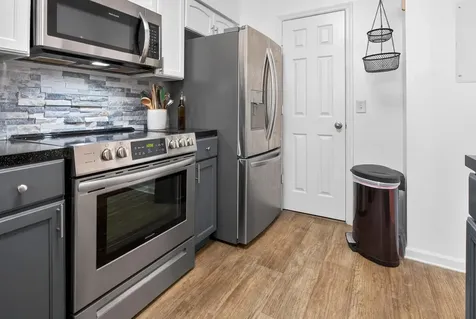 2305 Wood Hill Place Jacksonville FL 32256
