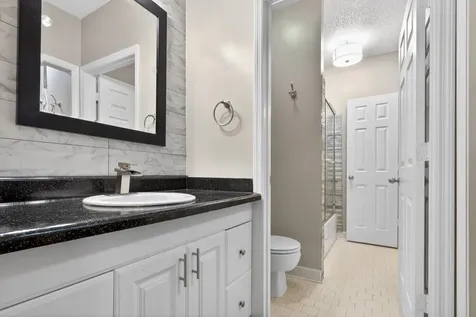 2305 Wood Hill Place Jacksonville FL 32256