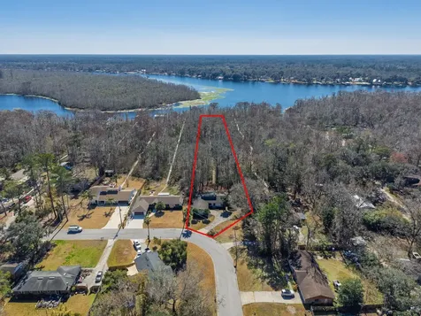 4142 Burning Tree Lane Jacksonville FL 32223