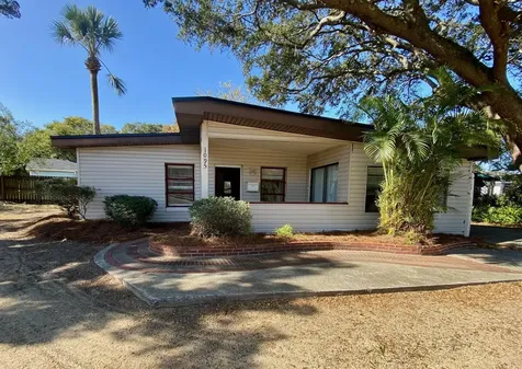 1095 Anastasia Boulevard St Augustine FL 32080