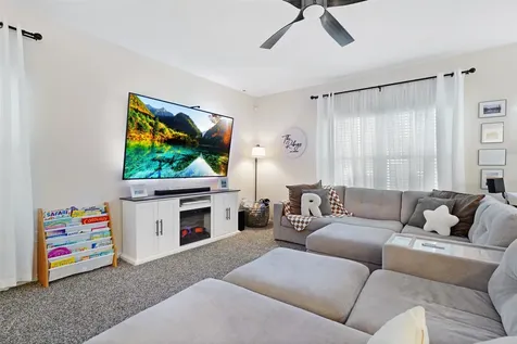 2348 Falling Star Lane Green Cove Springs FL 32043