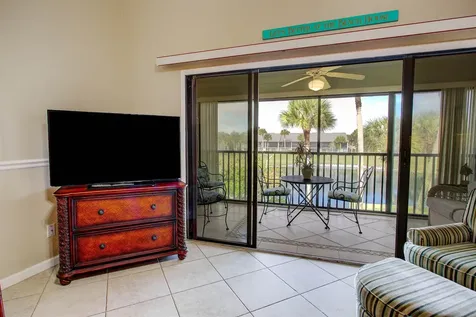 27 Village Del Lago Circle St Augustine FL 32080