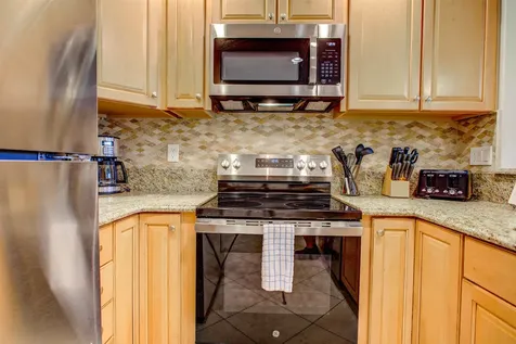 27 Village Del Lago Circle St Augustine FL 32080