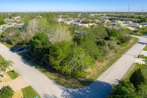 2 Bishop Lane Palm Coast FL 32137