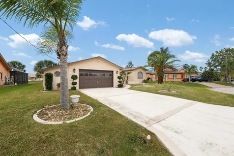 25 Cottagegate Court Palm Coast FL 32137