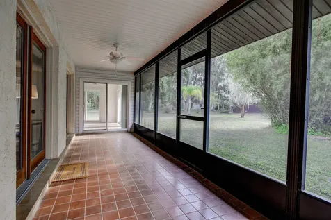 129 Divi Divi Drive San Mateo FL 32187