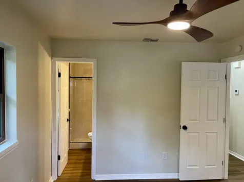 1715 NE 6th Place Gainesville FL 32641