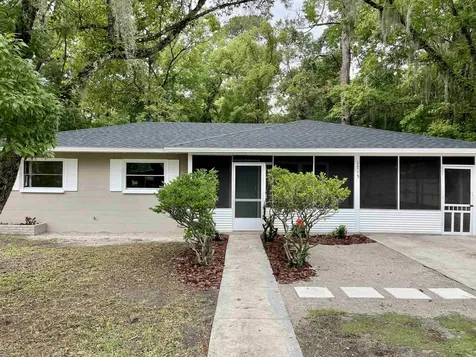 1715 NE 6th Place Gainesville FL 32641
