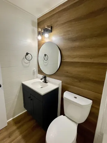 1715 NE 6th Place Gainesville FL 32641