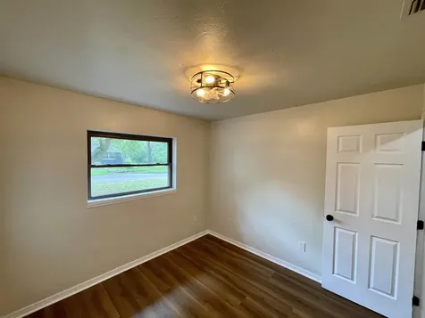 1715 NE 6th Place Gainesville FL 32641