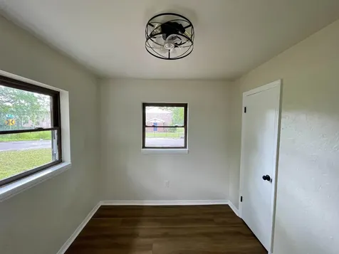 1715 NE 6th Place Gainesville FL 32641