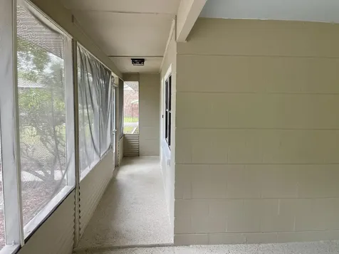 1715 NE 6th Place Gainesville FL 32641