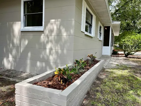 1715 NE 6th Place Gainesville FL 32641