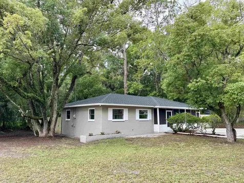 1715 NE 6th Place Gainesville FL 32641
