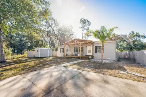 6005 E 7th Manor Palatka FL 32177