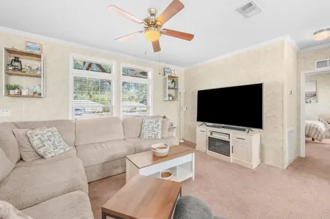 6005 E 7th Manor Palatka FL 32177