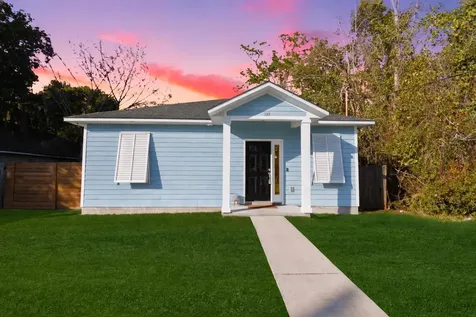 112 W Vivian Drive Hastings FL 32145