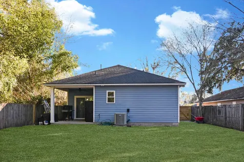 112 W Vivian Drive Hastings FL 32145