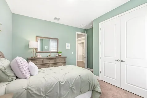 2214 Elegant Manor Circle Edgewater FL 32141