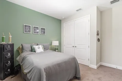 2214 Elegant Manor Circle Edgewater FL 32141