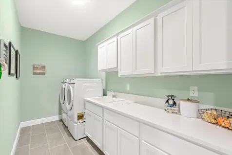 2214 Elegant Manor Circle Edgewater FL 32141