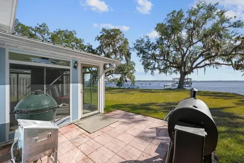 130 Cedar Creek Road Palatka FL 32177-6912