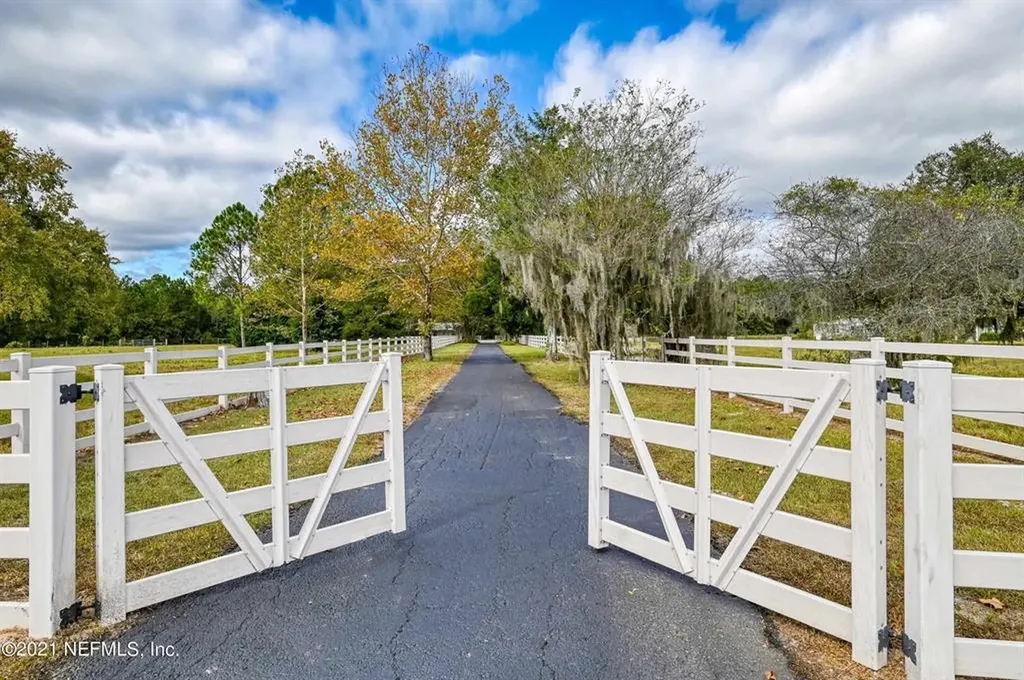 849 N Highway 17 Palatka FL 32177