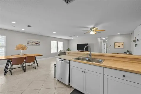 736-8 Kings Estate Road St Augustine FL 32086-0000